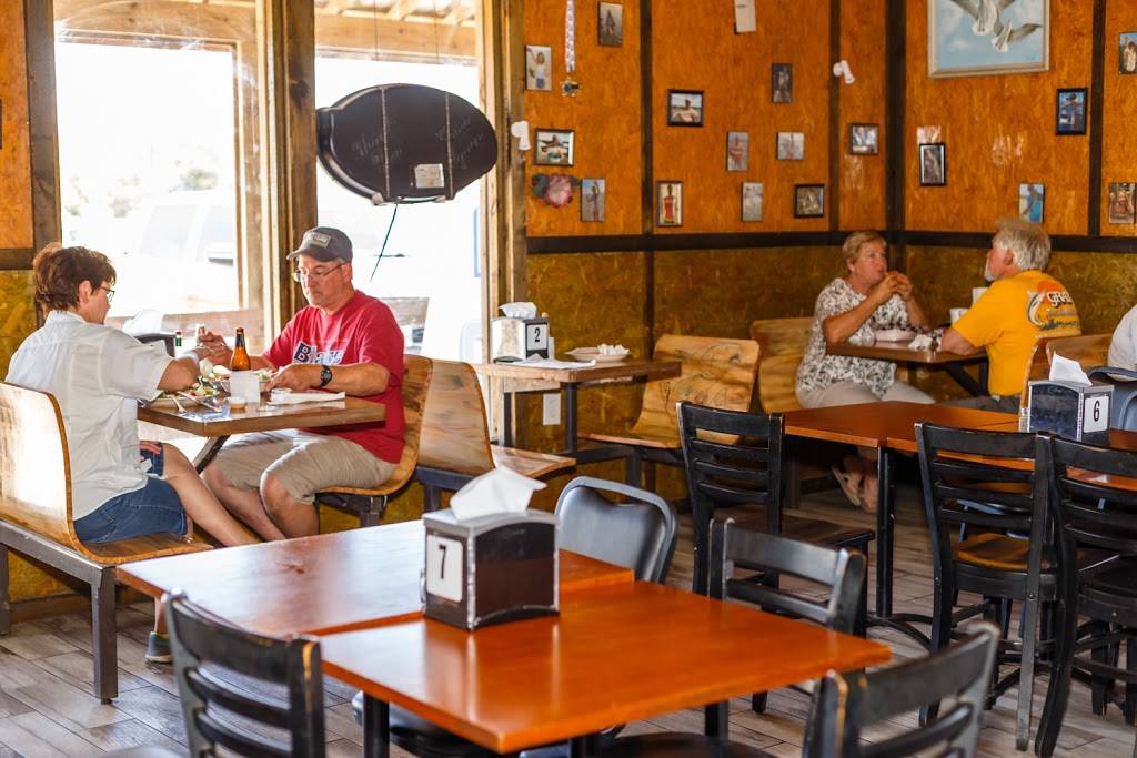 Fishville Trading Post, LLC | restaurant | 769 Co Rd 477, Palacios, TX 77465, USA | 3618273615 OR +1 361-827-3615