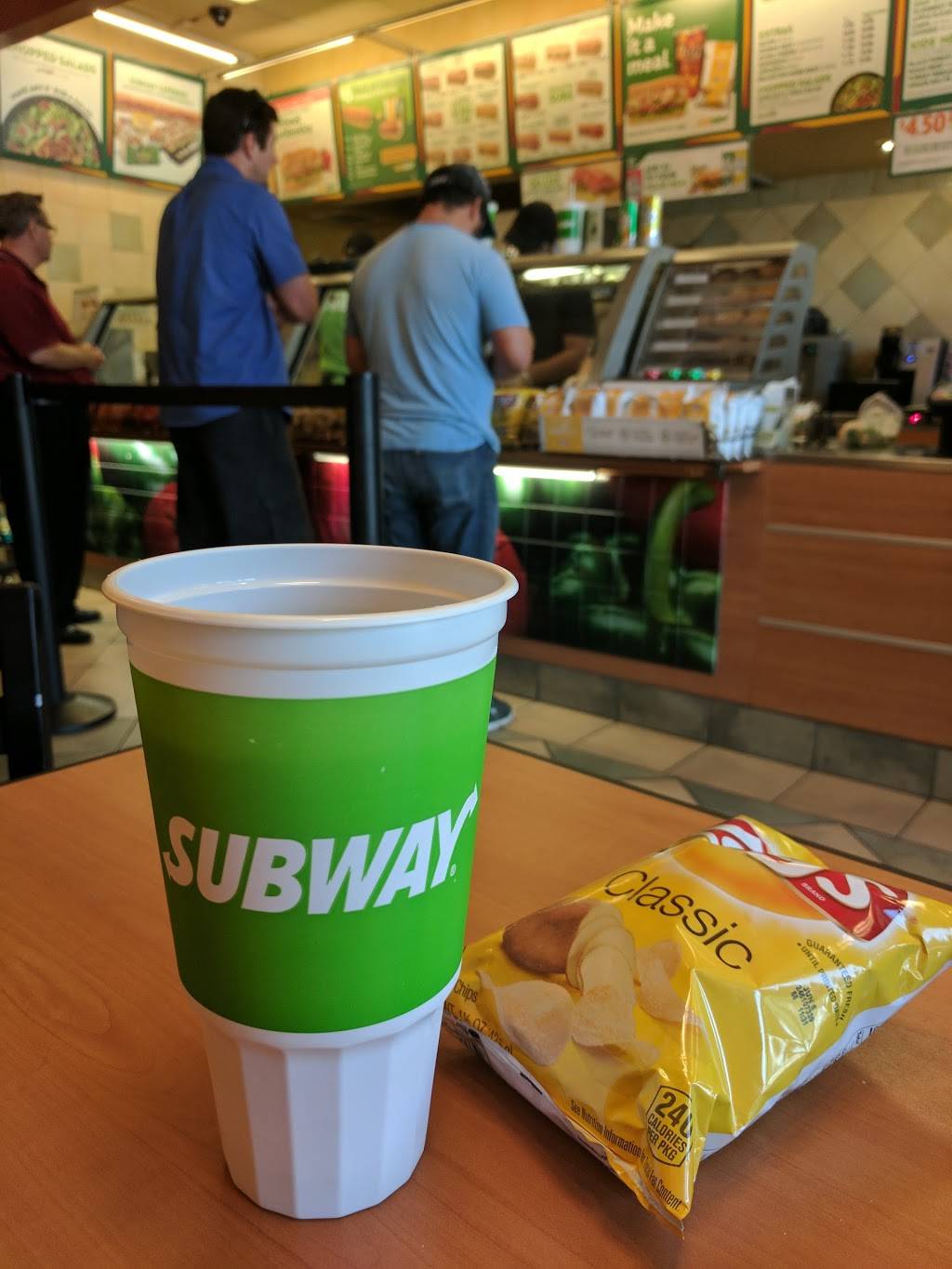 Subway | restaurant | 530 New Los Angeles Ave, Moorpark, CA 93021, USA | 8055231782 OR +1 805-523-1782