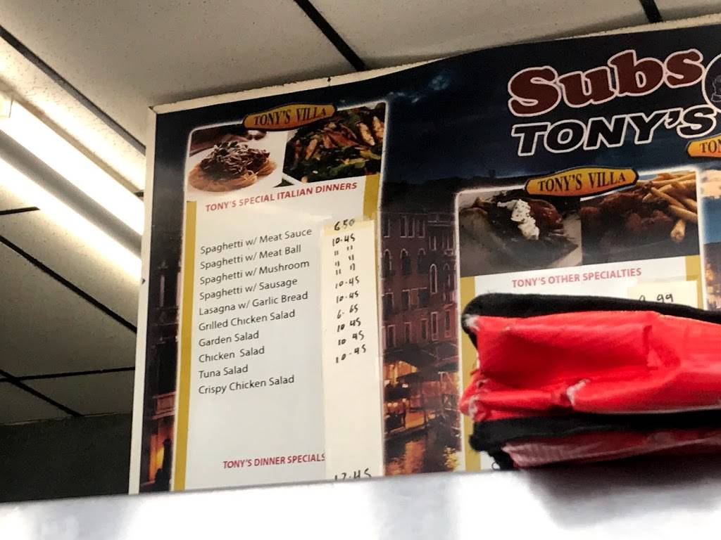 Tonys Villa | restaurant | 7682 New Hampshire Ave, Takoma Park, MD 20912, USA | 3014457842 OR +1 301-445-7842