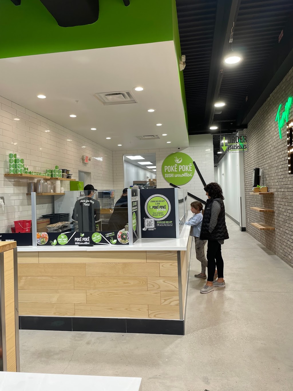 Poke Poke - Sushi Unrolled | restaurant | 4740 N Dale Mabry Hwy, Tampa, FL 33614, USA | 8134617775 OR +1 813-461-7775