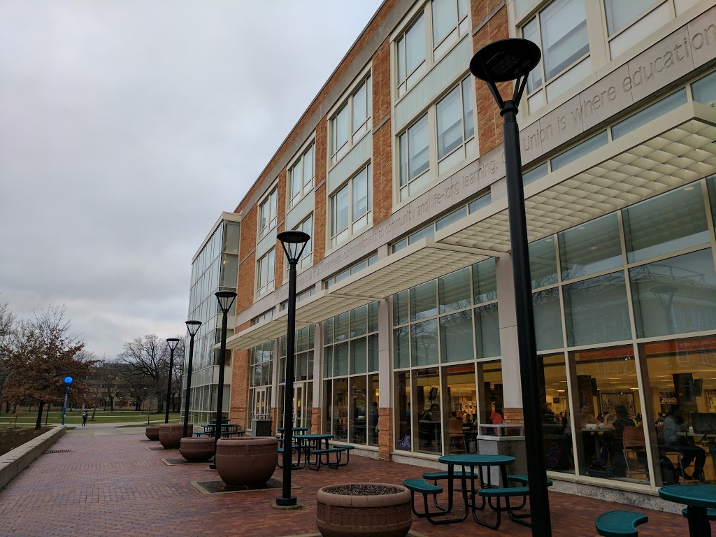 Falcons Nest | restaurant | Bowling Green State University, Bowen-Thompson Student Union, 806 Ridge St, Bowling Green, OH 43403, USA | 4193722641 OR +1 419-372-2641