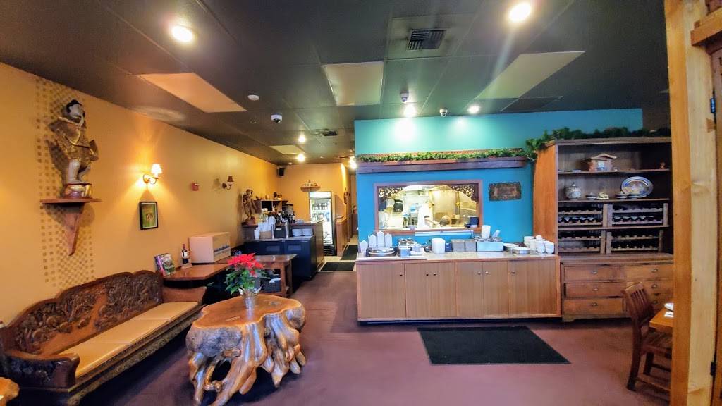 Thai Ginger | restaurant | 4512 Klahanie Dr SE, Sammamish, WA 98029, USA | 4253698233 OR +1 425-369-8233