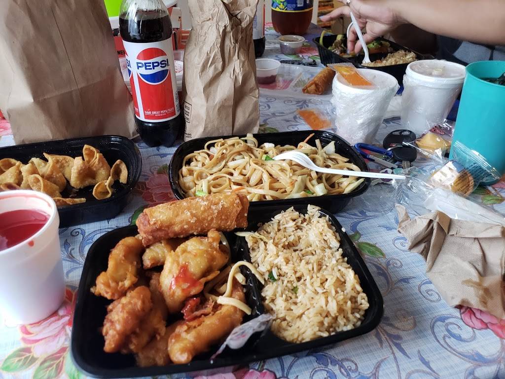 Ming Garden Express | restaurant | 7121 W US Hwy 90, San Antonio, TX 78227, USA | 2106732222 OR +1 210-673-2222