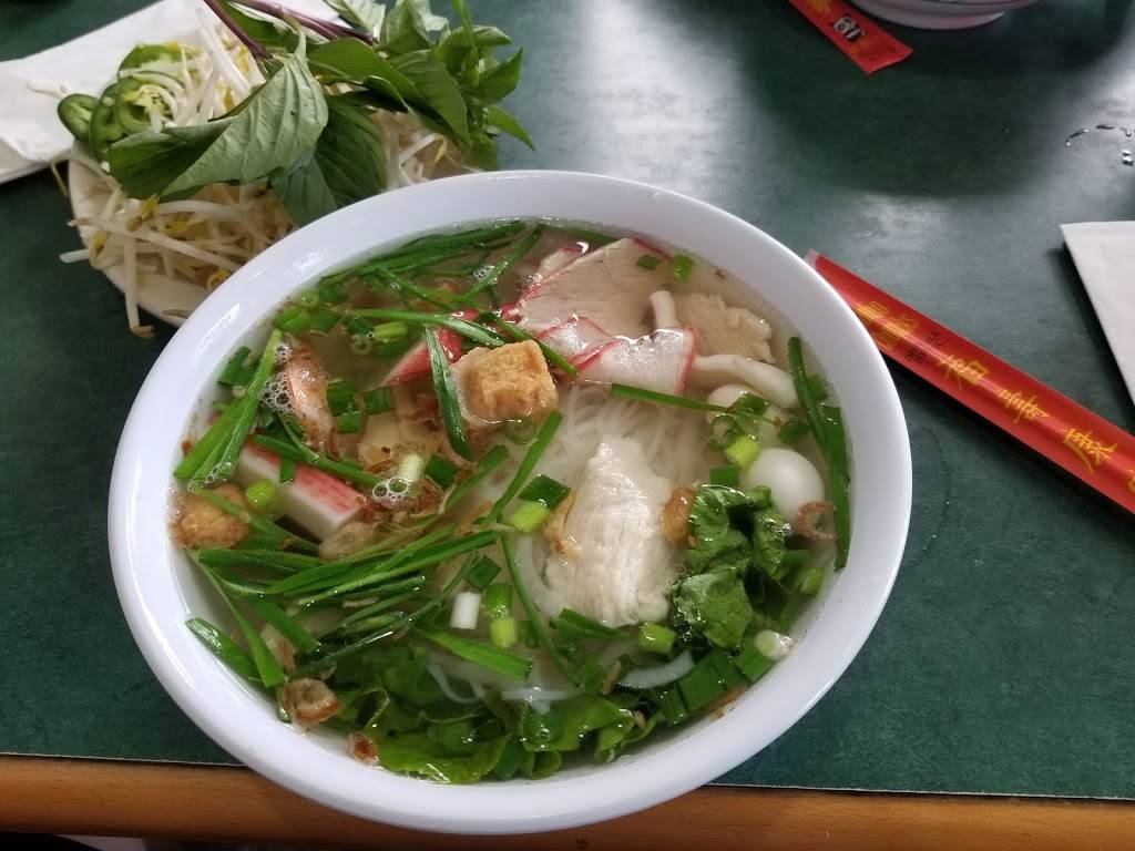 Tay Ho | restaurant | 302 University Ave W # 100, St Paul, MN 55103, USA | 6512287216 OR +1 651-228-7216