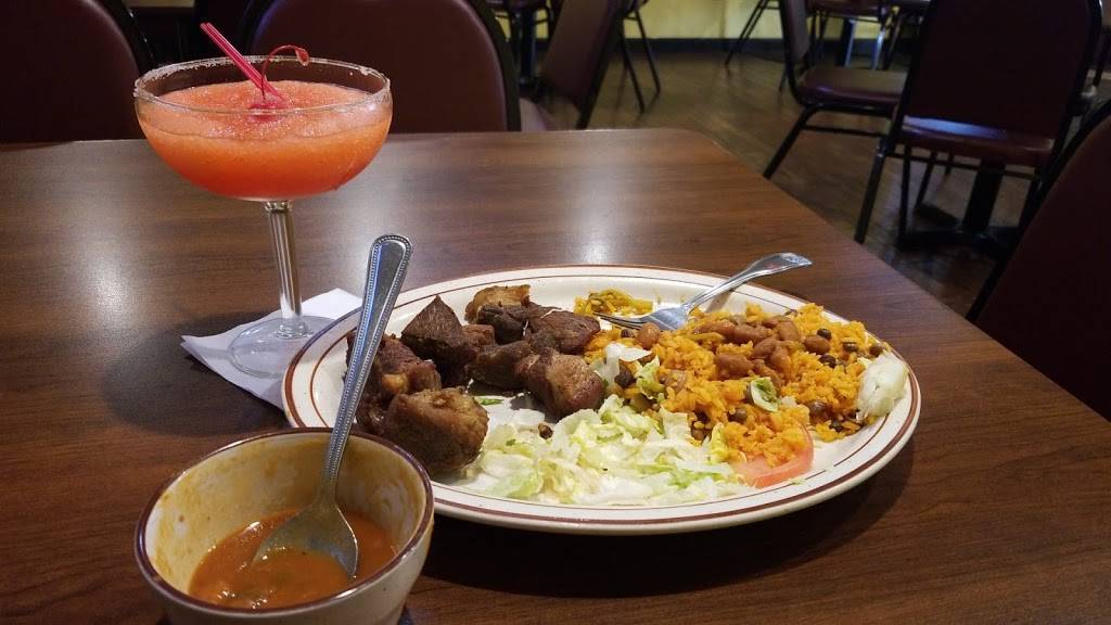 El Conuco | restaurant | 402 Marlton Ave, Camden, NJ 08105, USA | 8563380300 OR +1 856-338-0300