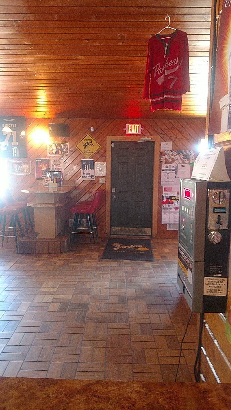 Jordan Bar & Grill | night club | 5696 WI-66, Stevens Point, WI 54482, USA | 7155446732 OR +1 715-544-6732