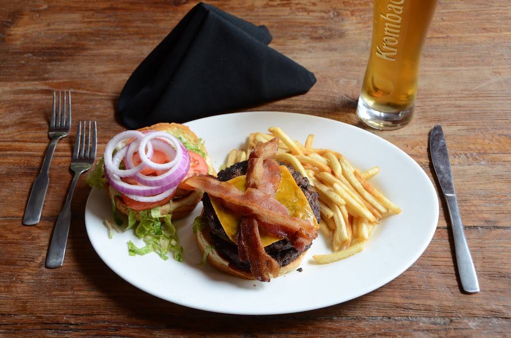 Juliets Tavern | restaurant | 205 N Chicago St, Joliet, IL 60432, USA | 8156305654 OR +1 815-630-5654