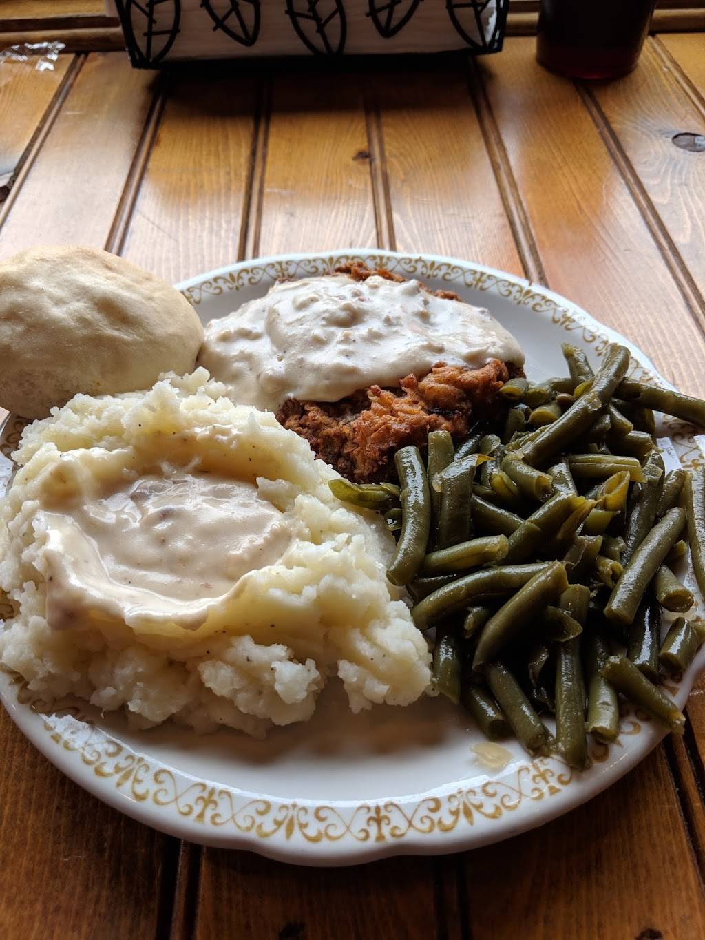 Tastebudz Southern Kitchen | restaurant | 363 E Broadway St, Newport, TN 37821, USA | 4235328550 OR +1 423-532-8550