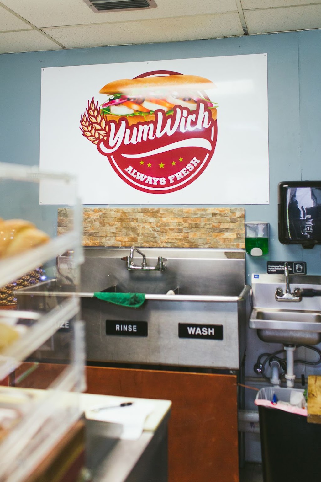 Yumwich | restaurant | 11400 N Kendall Dr, Miami, FL 33176, USA | 3055962635 OR +1 305-596-2635