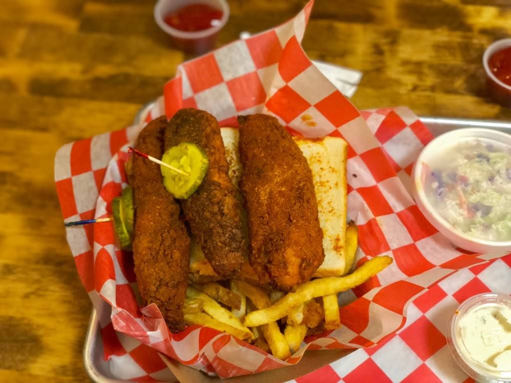 Fry the Coop | restaurant | 623 W North Ave Ste 7, Elmhurst, IL 60126, USA | 6303595223 OR +1 630-359-5223