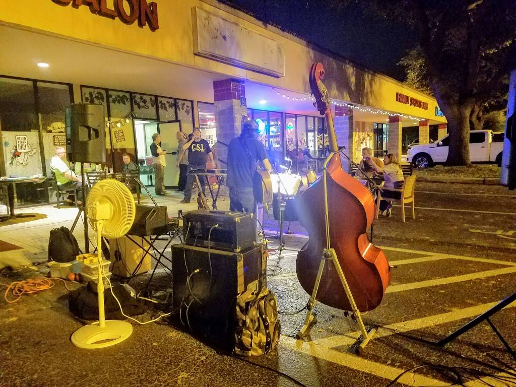 Champinos Restaurant and Pizzeri | restaurant | 6617 N Socrum Loop Rd, Lakeland, FL 33809, USA | 8639378866 OR +1 863-937-8866