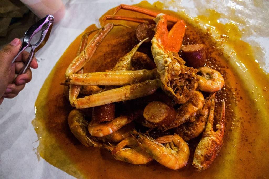 Louisiana Crab shack | restaurant | 12250 Lake June Rd #110, Balch Springs, TX 75180, USA | 9729135055 OR +1 972-913-5055