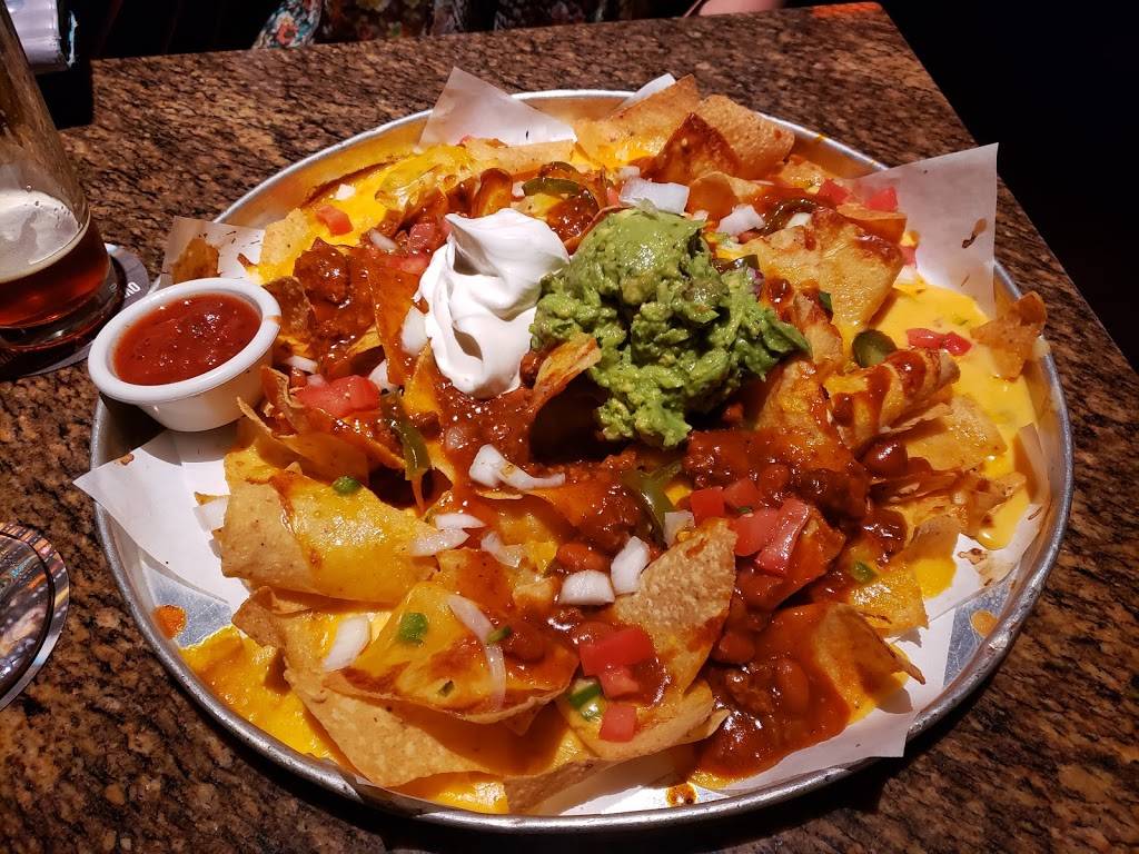 BJs Restaurant & Brewhouse | restaurant | 3703 9th St SW, Puyallup, WA 98373, USA | 2538484000 OR +1 253-848-4000