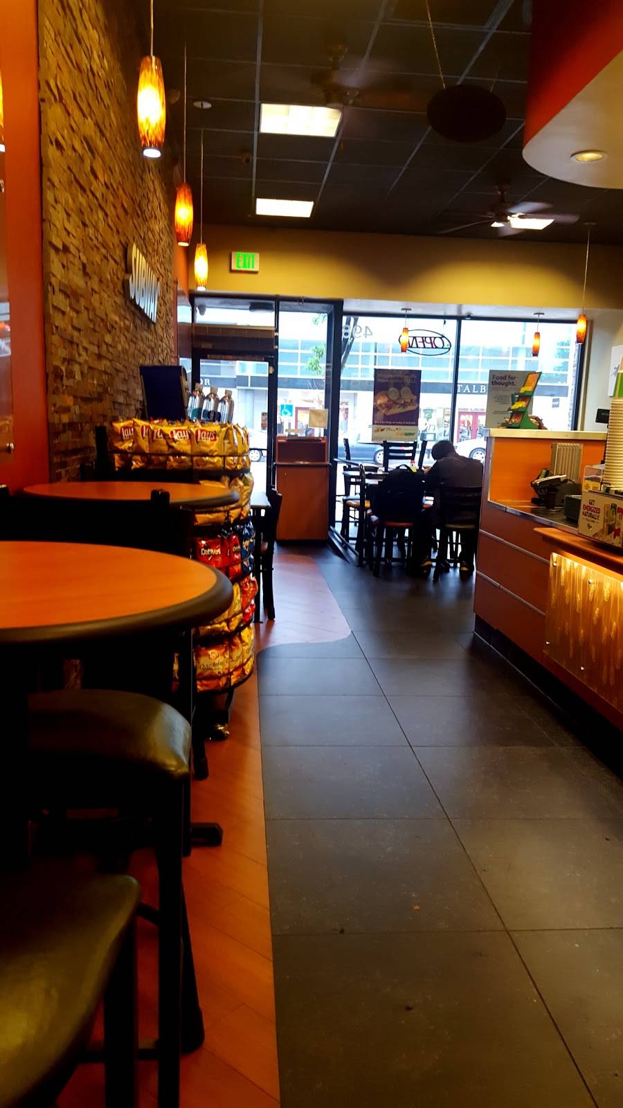 Subway Restaurants | restaurant | 498 S Lake Ave, Pasadena, CA 91101, USA | 6264054900 OR +1 626-405-4900