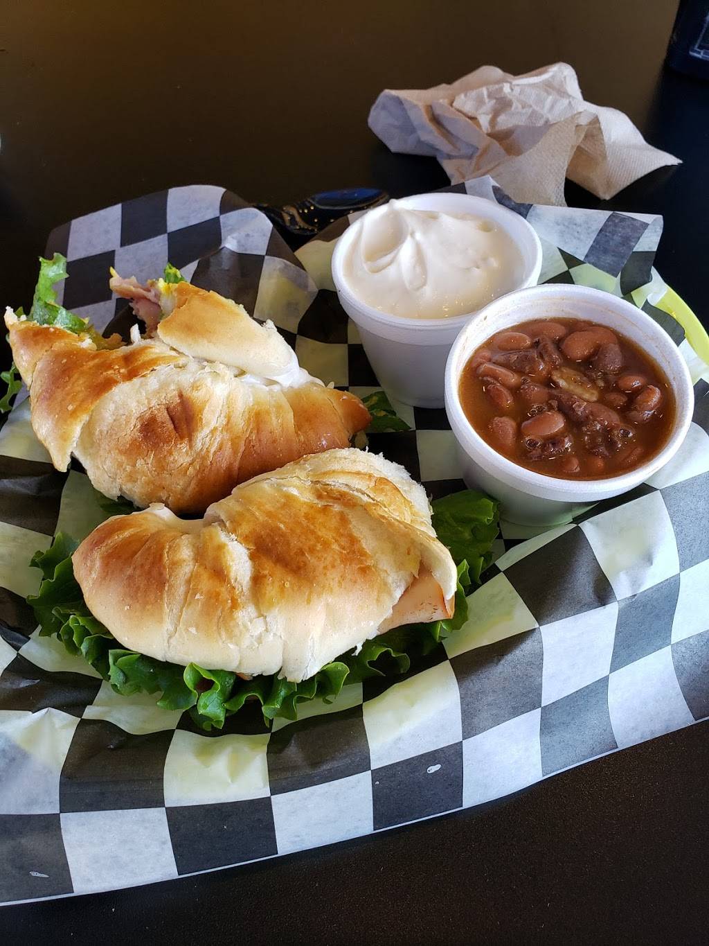 Honey Bee Ham | restaurant | 116 East, I-20 #100, Weatherford, TX 76087, USA | 8175981663 OR +1 817-598-1663