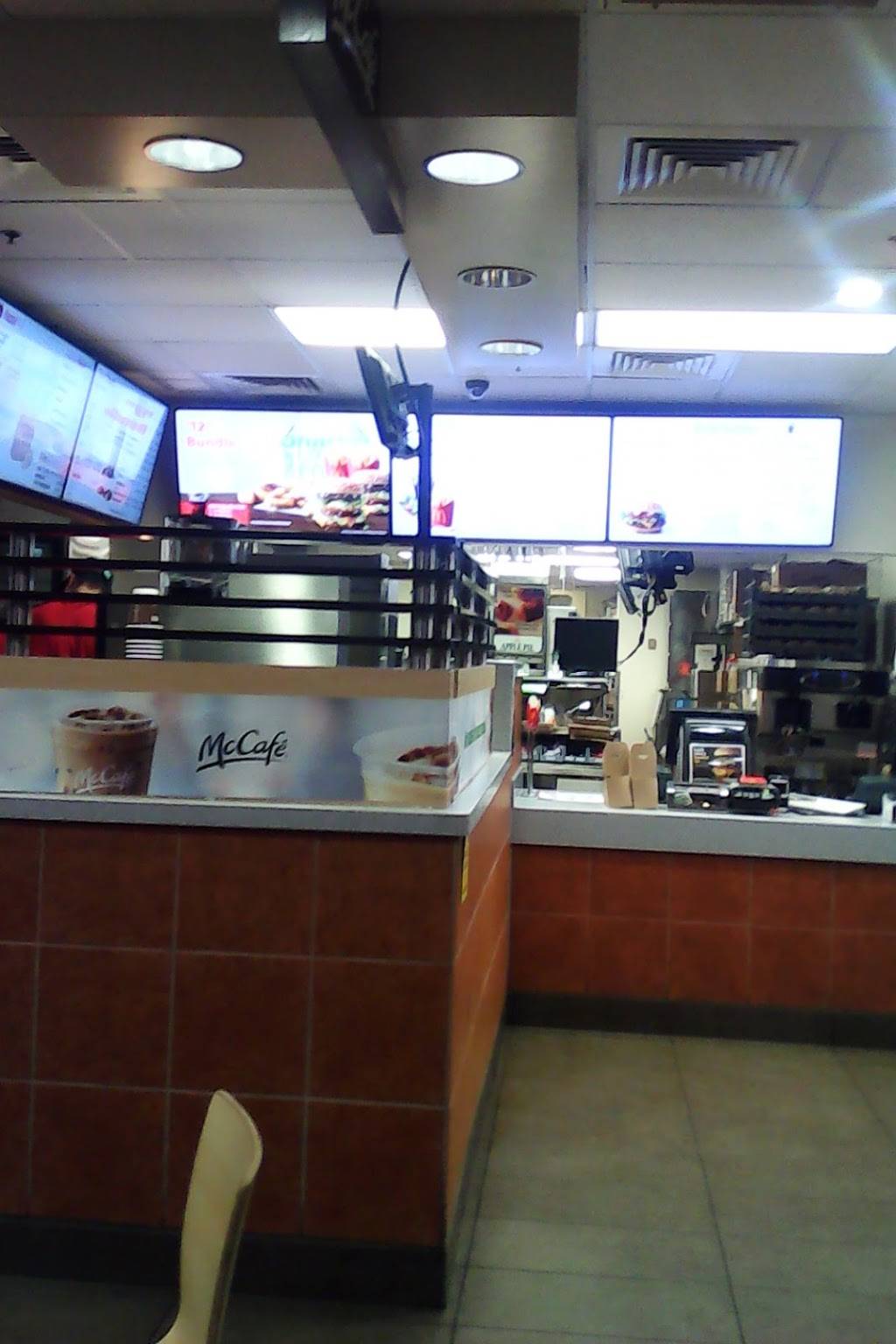 McDonalds | cafe | 11425 E Vía Linda, Scottsdale, AZ 85259, USA | 4806148211 OR +1 480-614-8211