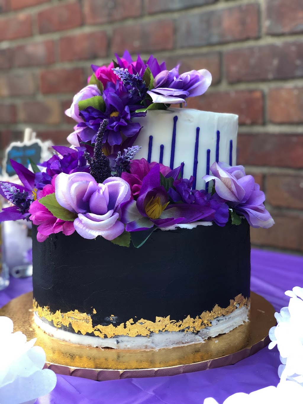 Le Maison Gourmet Street Food | restaurant | 13624 Eureka St, Detroit, MI 48212, USA | 3132655360 OR +1 313-265-5360