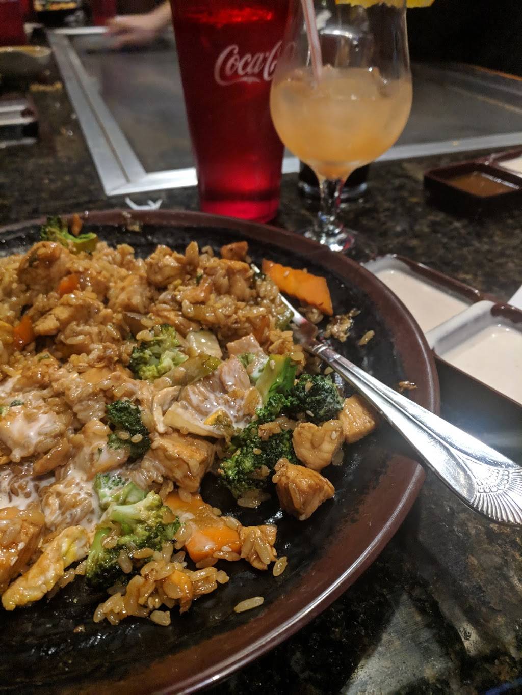 Toyo Japanese Sushi Bar & Hibachi | restaurant | 2305 Jackson Ave W #207, Oxford, MS 38655, USA | 6622328668 OR +1 662-232-8668