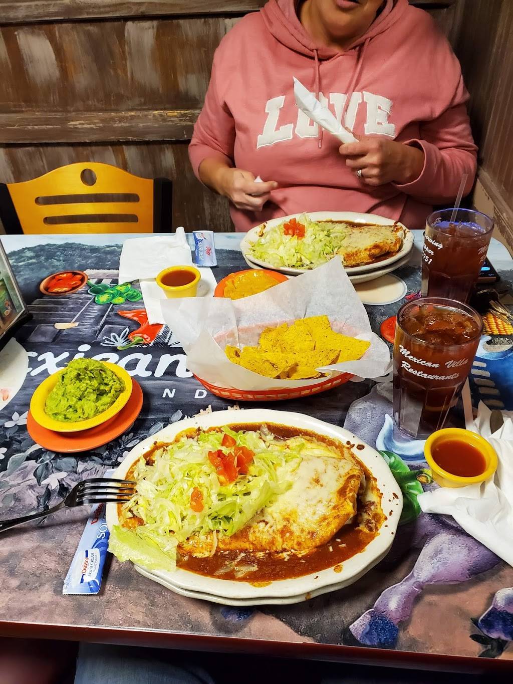 Mexican Villa West | restaurant | 1100 W Sunshine St, Springfield, MO 65807, USA | 4178667292 OR +1 417-866-7292