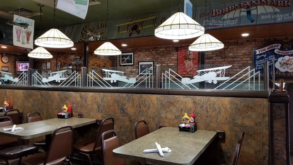 Lindburgers Lantana | restaurant | 5776 Jog Rd, Lake Worth, FL 33463, USA | 5616496761 OR +1 561-649-6761