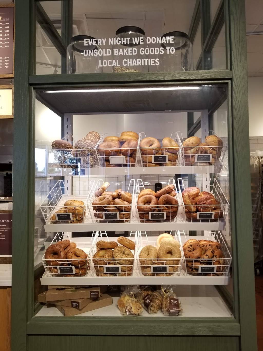 Panera Bread | cafe | 15258 Summit Ave, Fontana, CA 92336, USA | 9096469900 OR +1 909-646-9900