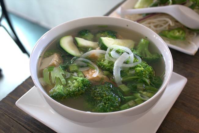 Seaside Pho & Grill | restaurant | 1005 Rosecrans St #101, San Diego, CA 92106, USA | 6194879844 OR +1 619-487-9844