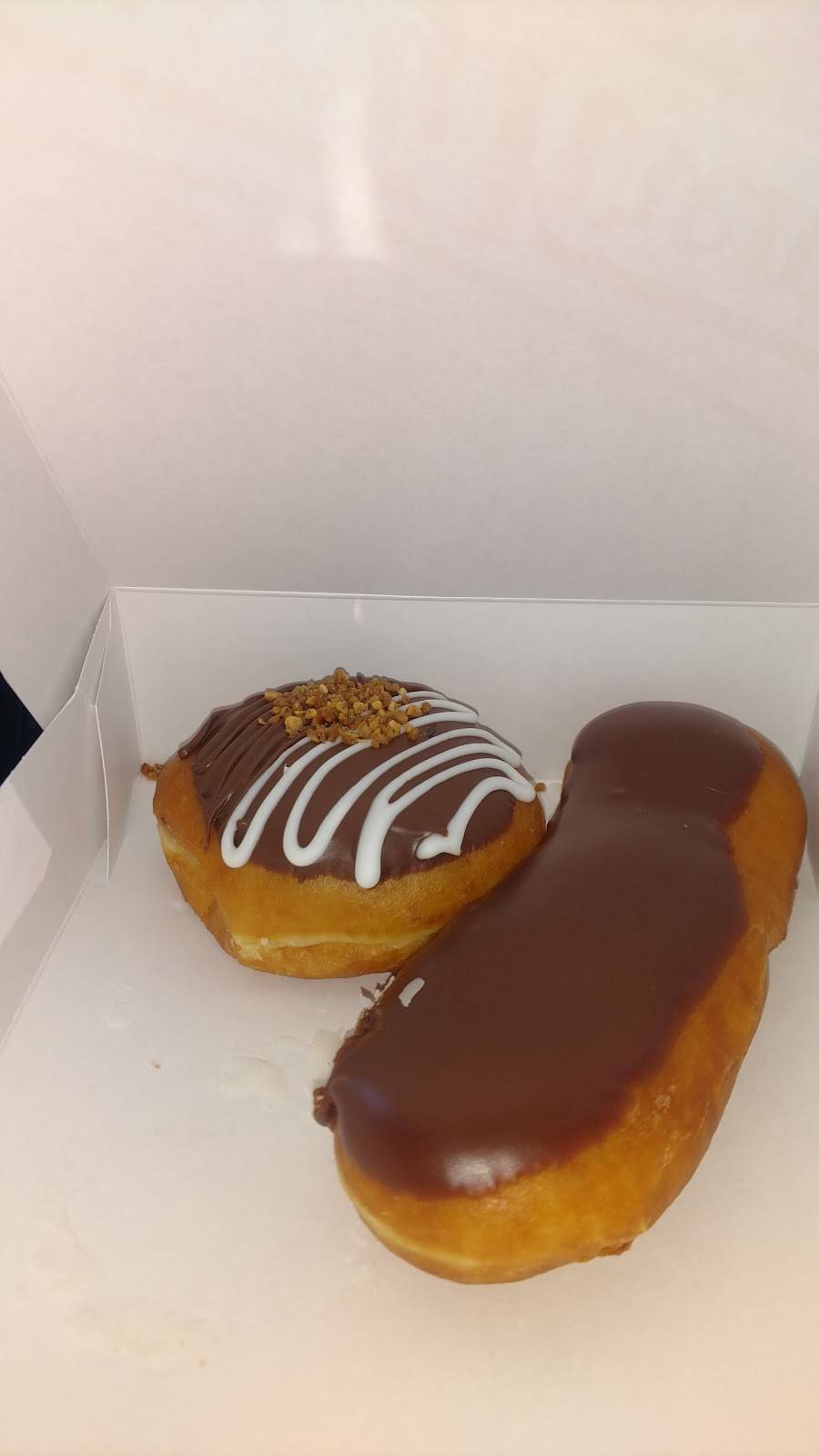 Krispy Kreme | bakery | 1871 Bowles Ave, Fenton, MO 63026, USA | 6363499988 OR +1 636-349-9988