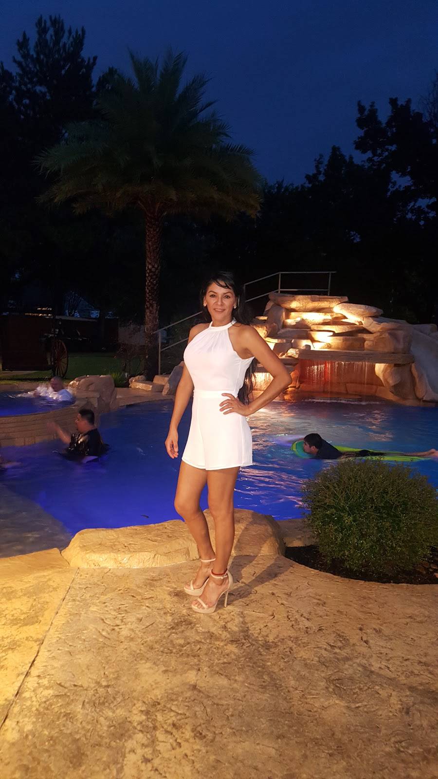 La Playa El Cuco | restaurant | 4934 Fulton St, Houston, TX 77009, USA | 7136944872 OR +1 713-694-4872