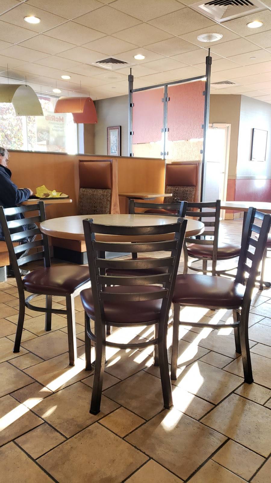 McDonalds | cafe | 2881 Milwaukee Rd, Beloit, WI 53511, USA | 6083628130 OR +1 608-362-8130