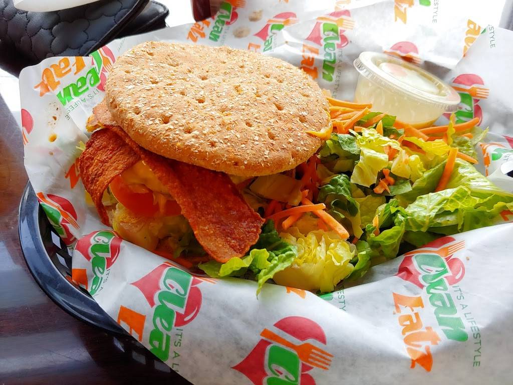 Clean Eatz | restaurant | 2215 Ayrsley Town Blvd, Charlotte, NC 28273, USA | 9805854730 OR +1 980-585-4730
