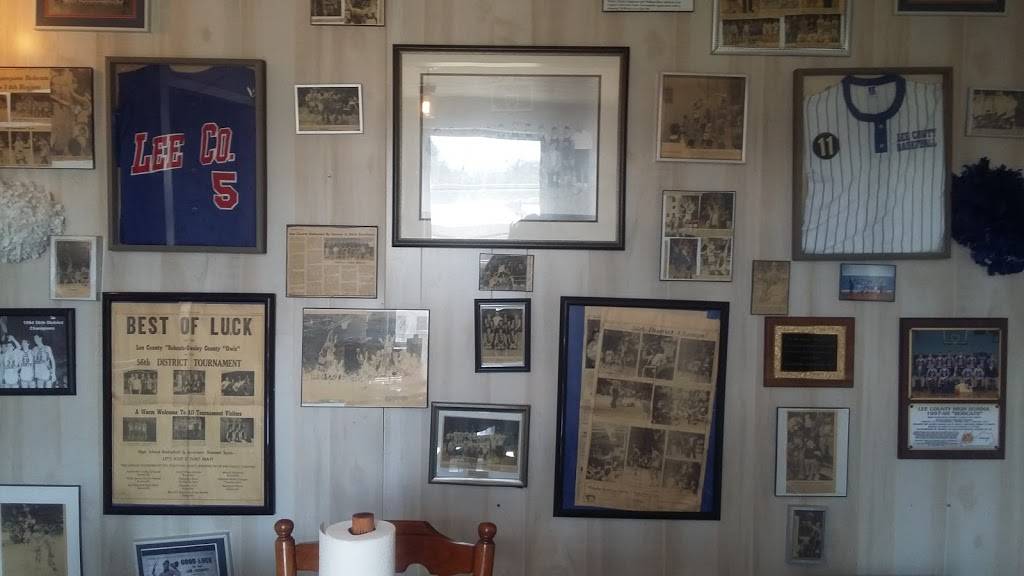 Bobcat Drive In | restaurant | 1969 KY-11, Beattyville, KY 41311, USA | 6064642702 OR +1 606-464-2702