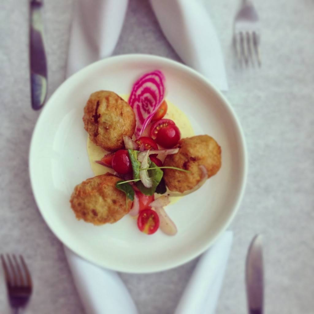 Paris Wine Bar | restaurant | 2303 Fairmount Ave, Philadelphia, PA 19130, USA | 2159784545 OR +1 215-978-4545