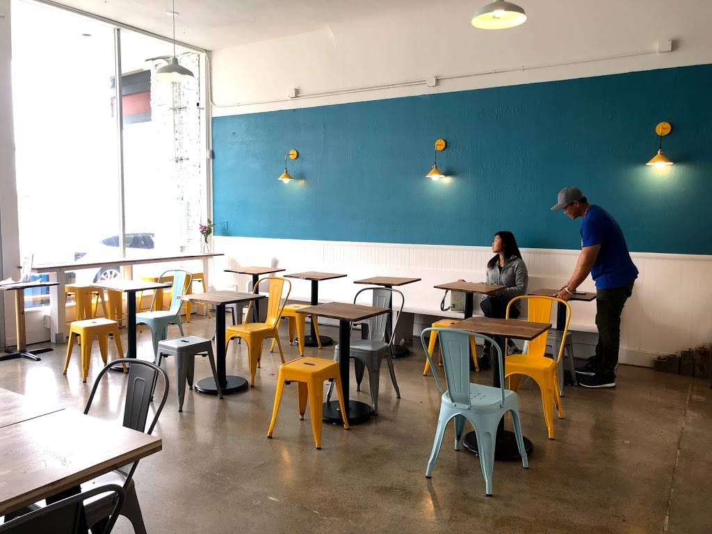 CHALOS | restaurant | 2240 Taraval St, San Francisco, CA 94116, USA | 4155627752 OR +1 415-562-7752