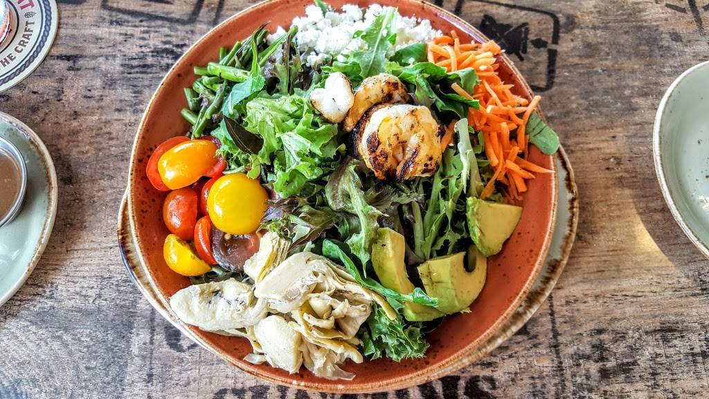 Urban Grill on Main | cafe | 6623 Main St, Cincinnati, OH 45244, USA | 5135618000 OR +1 513-561-8000