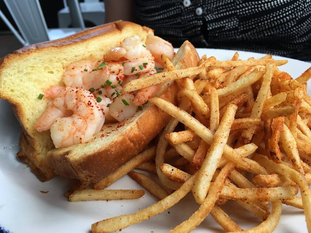 Raw Bar Baltimore | restaurant | 2809 Boston St, Baltimore, MD 21224, USA | 4437087961 OR +1 443-708-7961