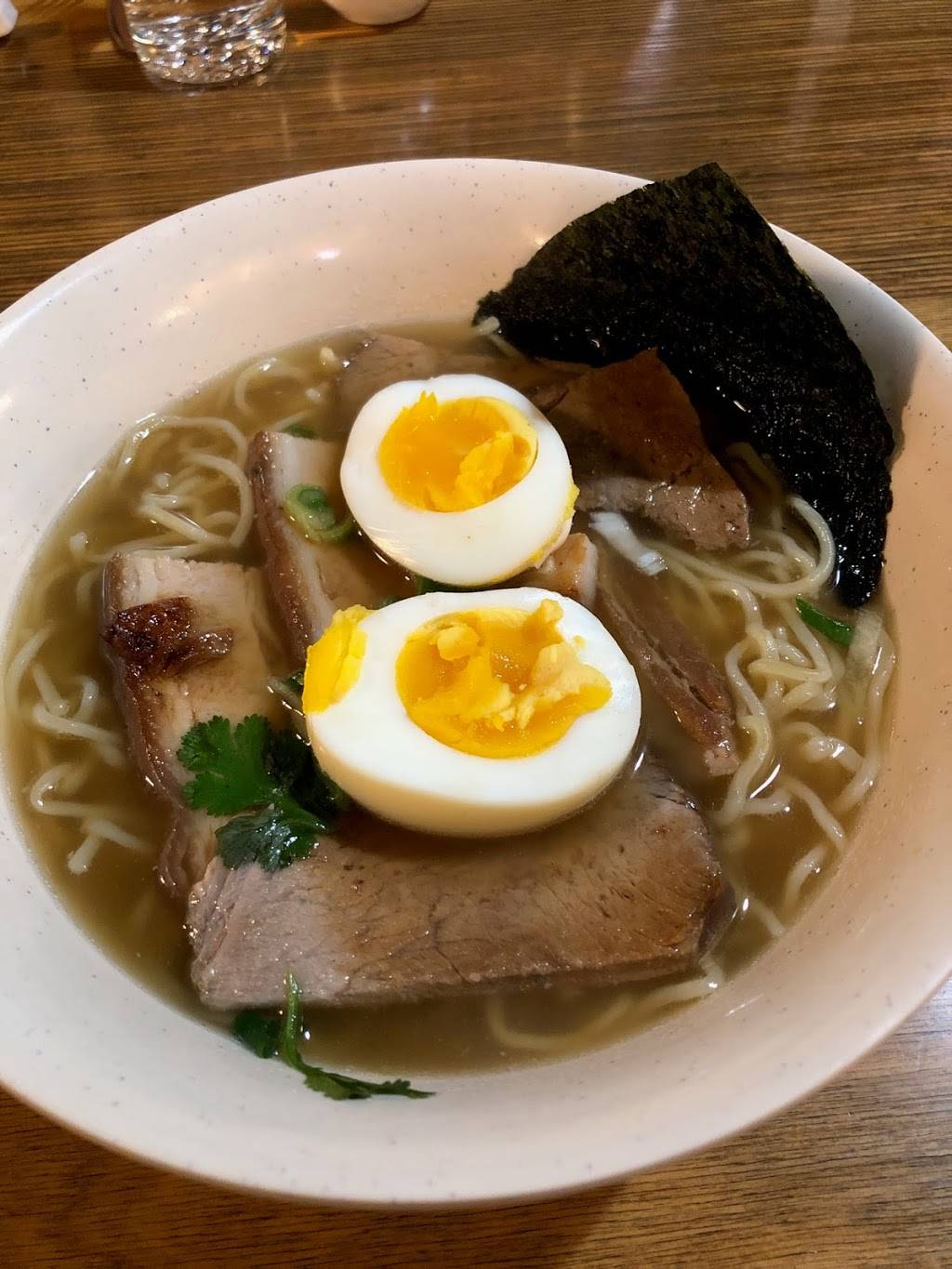 Momo Mee | restaurant | 110 E Greenfield Ave, Milwaukee, WI 53204, USA | 4143169003 OR +1 414-316-9003