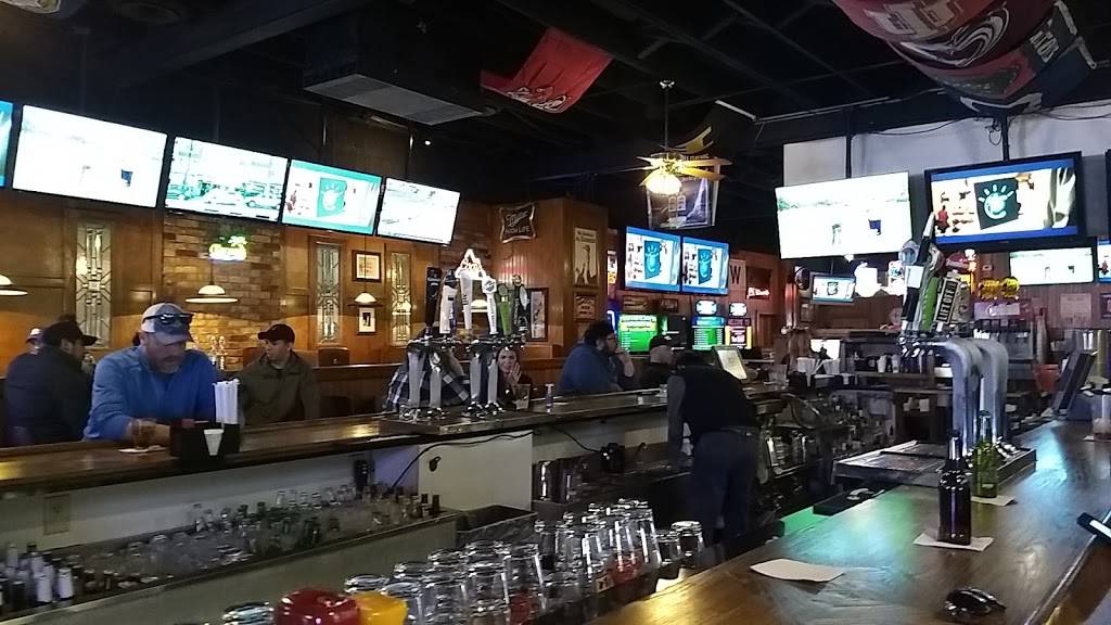 Moe & Johnnys | restaurant | 5380 N College Ave, Indianapolis, IN 46220, USA | 3172556376 OR +1 317-255-6376