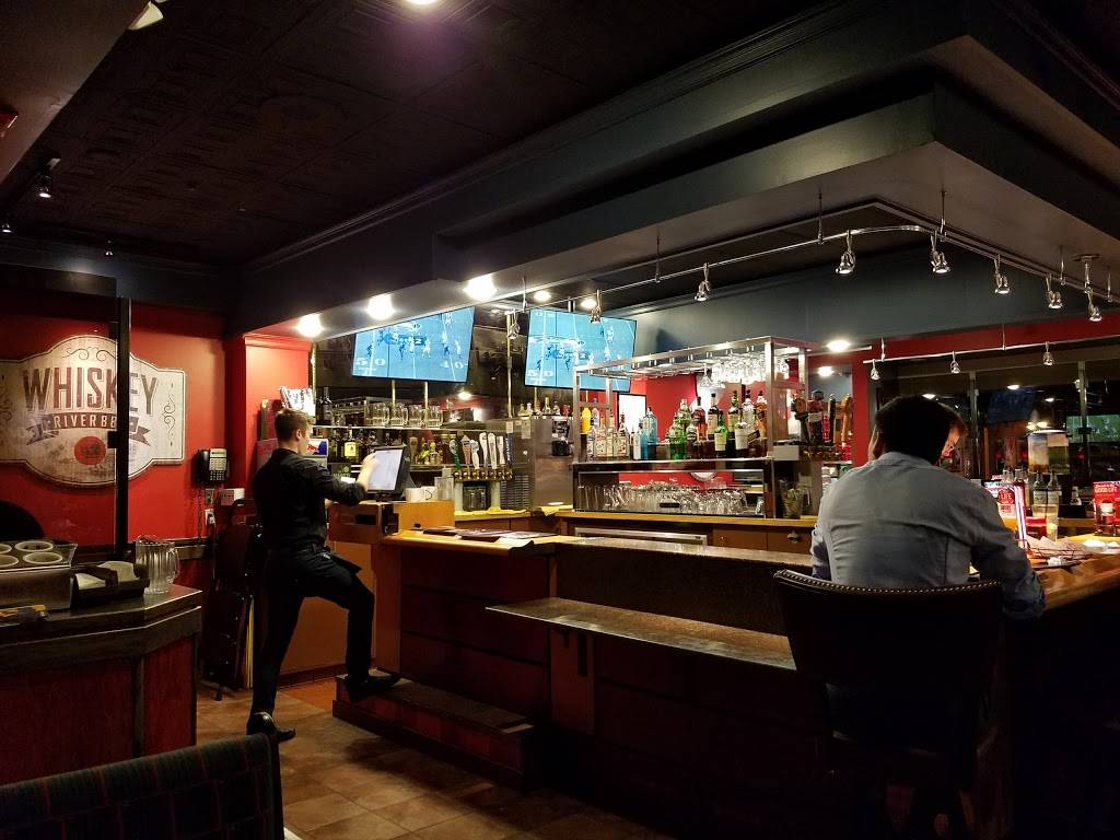 Red Robin Gourmet Burgers and Brews | restaurant | 100 W. Telegraph Bellis Fair Mall, Bellingham, WA 98226, USA | 3607349991 OR +1 360-734-9991