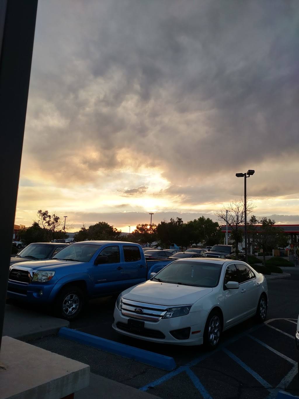 Applebees Grill + Bar | restaurant | 3620 NM-528, Albuquerque, NM 87114, USA | 5058900464 OR +1 505-890-0464