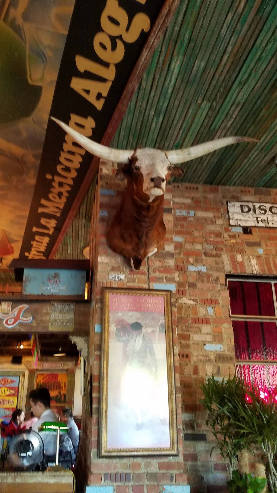 Phil Sandovals | restaurant | 6125 University Dr E-18, Huntsville, AL 35806, USA | 2564895711 OR +1 256-489-5711