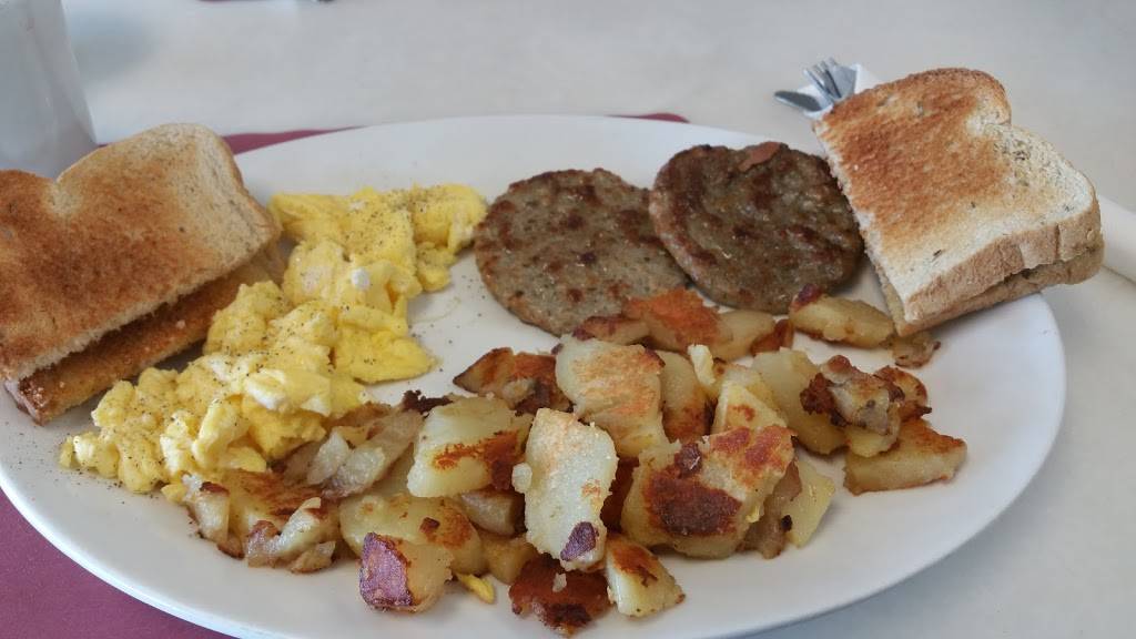 Chat-n-Chew | restaurant | 2600 W Market St, Warren, OH 44485, USA | 3308987940 OR +1 330-898-7940