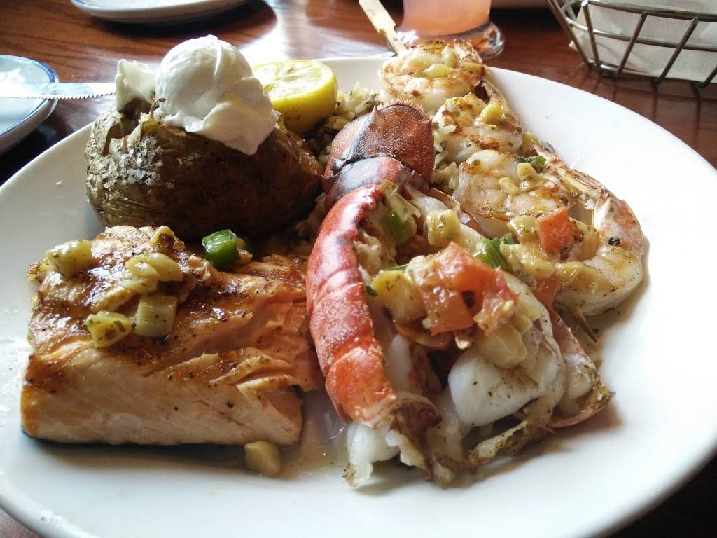 Red Lobster | restaurant | 4600 Belden Village St NW, Canton, OH 44718, USA | 3304920458 OR +1 330-492-0458