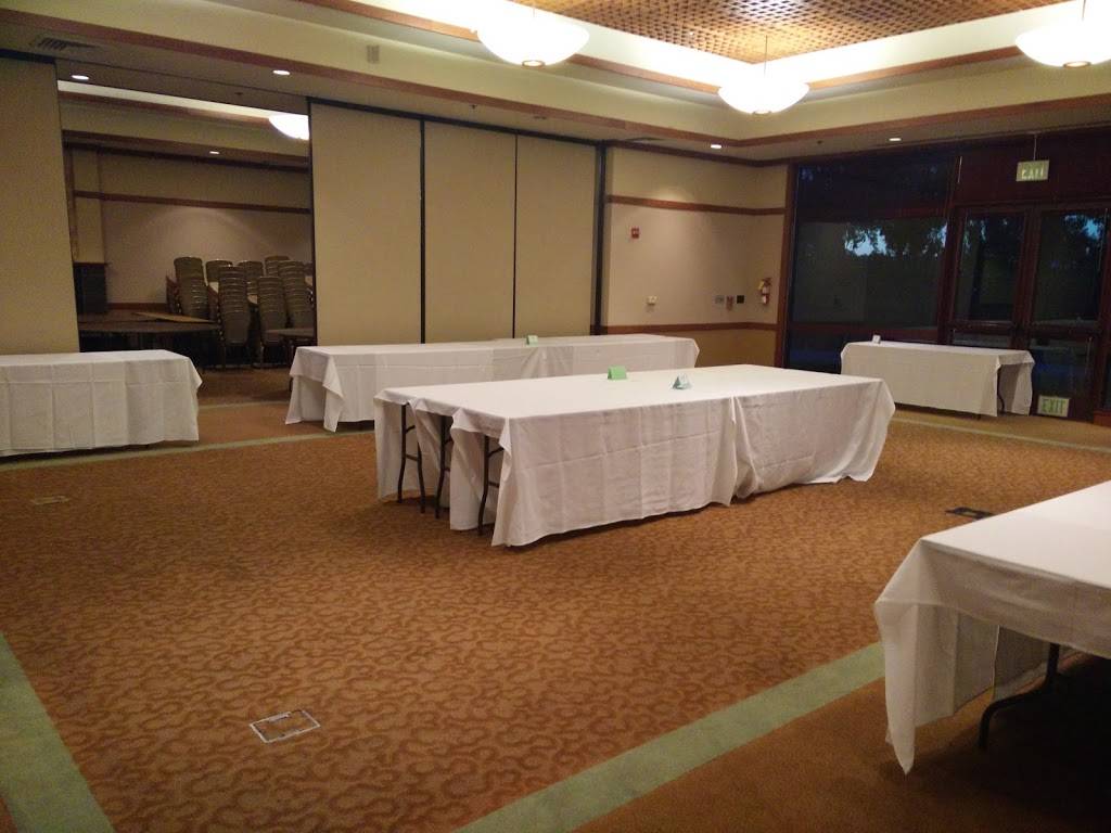 Davids Restaurant | restaurant | 5151 Stars and Stripes Dr, Santa Clara, CA 95054, USA | 4089861666 OR +1 408-986-1666