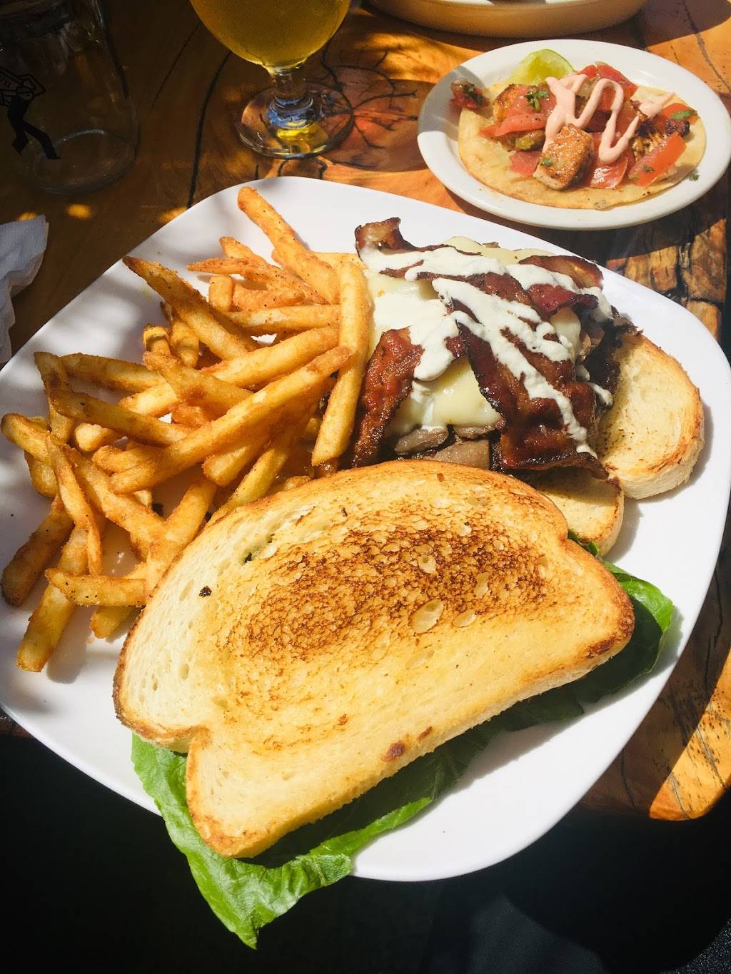 Parish Publick House Aptos | restaurant | 8017 Soquel Dr, Aptos, CA 95003, USA | 8317082036 OR +1 831-708-2036