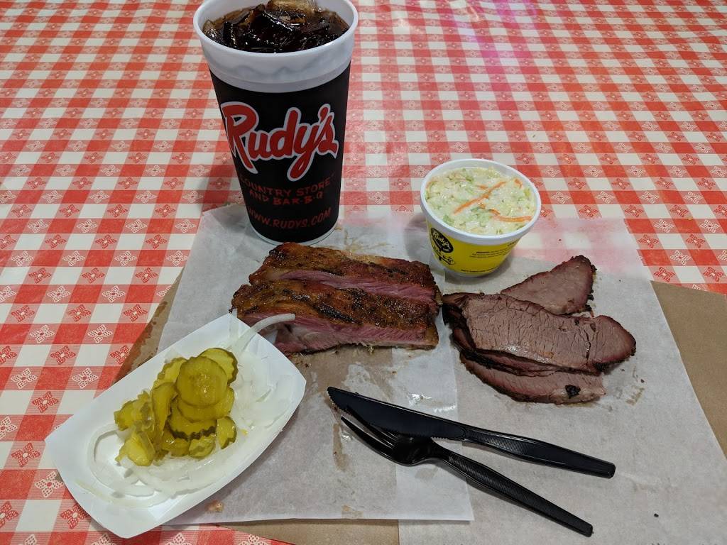 Rudys "Country Store" and Bar-B-Q | restaurant | 844 TX-337 Loop, New Braunfels, TX 78130, USA | 8306093337 OR +1 830-609-3337