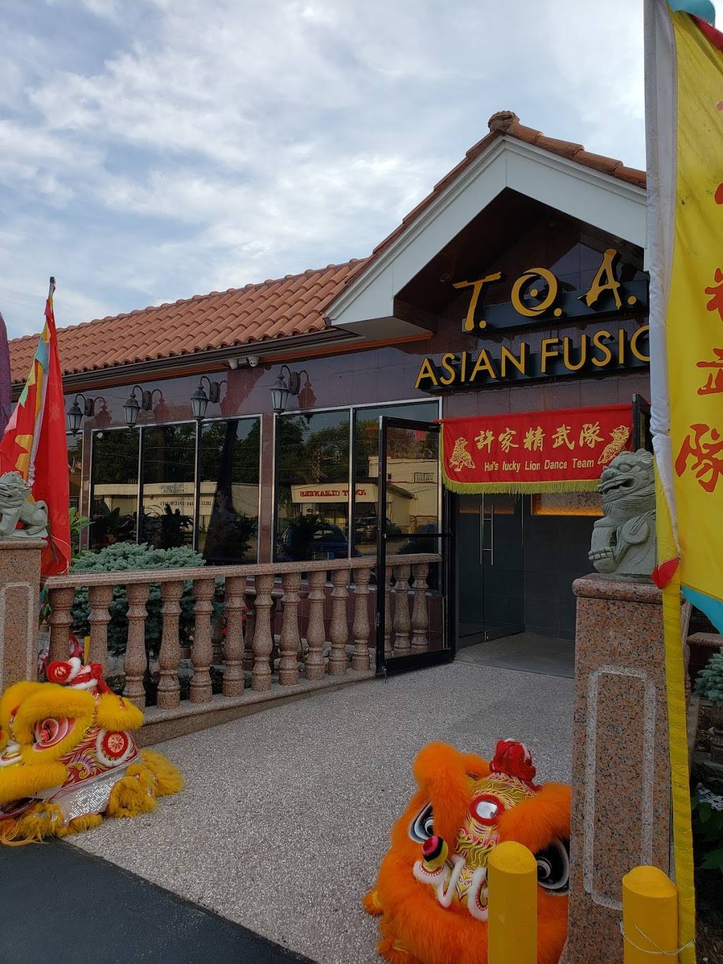 T.O.A. Asian Fusion (Sayville) | restaurant | 239 N Main St, Sayville, NY 11782, USA | 6315678888 OR +1 631-567-8888