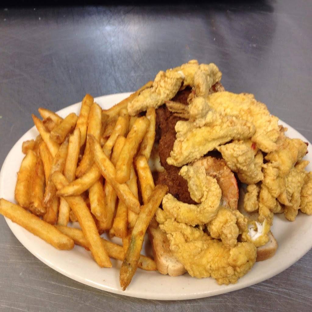 Roses Cafe | restaurant | 18629 LA-3235, Galliano, LA 70354, USA | 9854755474 OR +1 985-475-5474