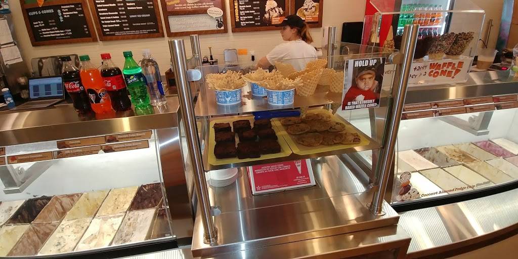 Ben & Jerry’s | bakery | 521 S Park Ave, Winter Park, FL 32789, USA | 4077904900 OR +1 407-790-4900