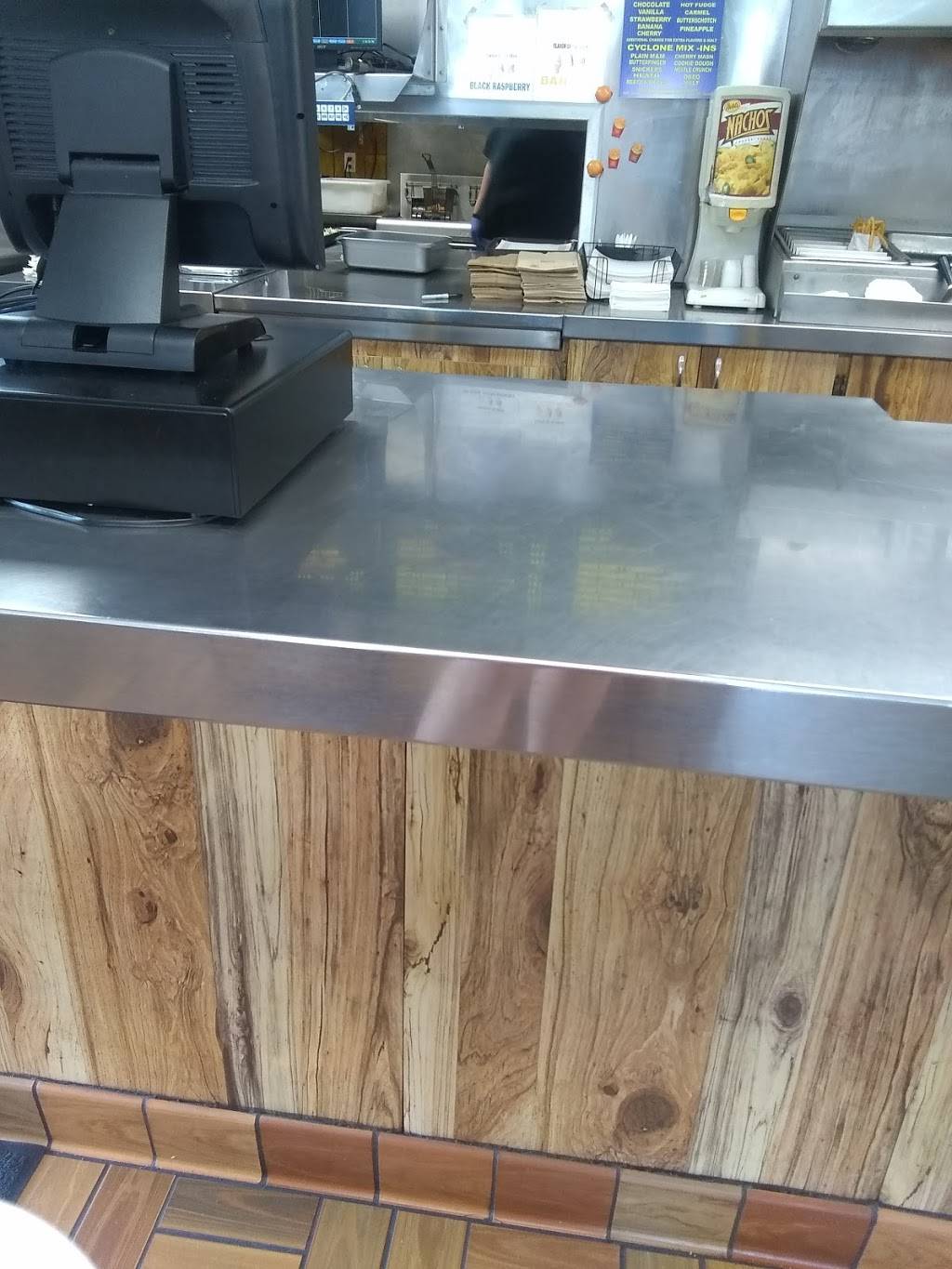 Big Burger | restaurant | 4700 NE Vivion Rd, Kansas City, MO 64119, USA | 8164522119 OR +1 816-452-2119