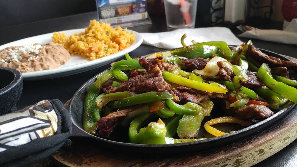 Cabo Seafood Grill And Cantina | restaurant | 1041 S Oxnard Blvd, Oxnard, CA 93030, USA | 8054876933 OR +1 805-487-6933